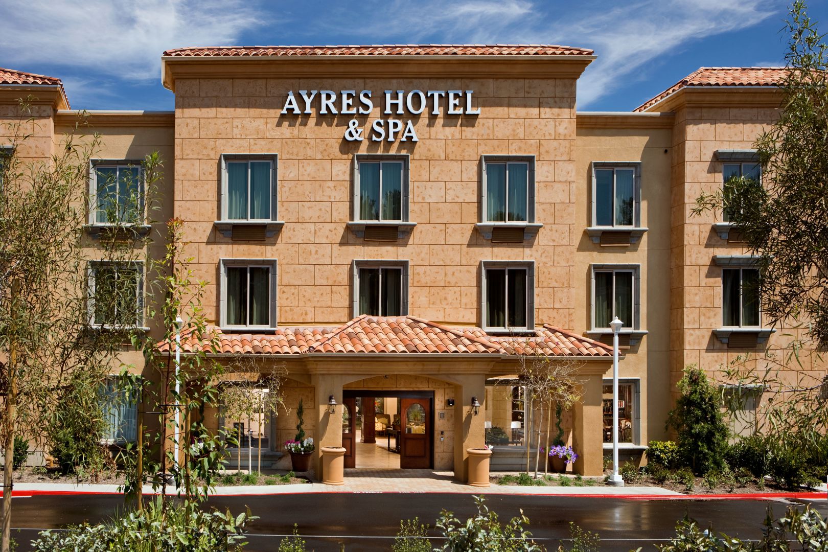Ayres Hotel and Spa Mission Viejo exterior